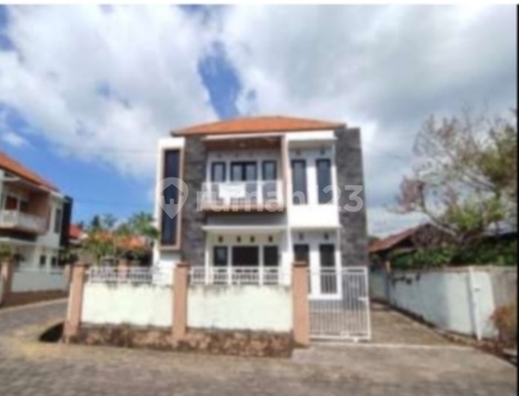 Minimalist 2-Story House, Hook Position, In New Panji Executive Housing, Sukasada, Buleleng, Bali Minimalist 2-Story House, Hook Position, In New Panji Executive Housing, Sukasada, Buleleng, Bali