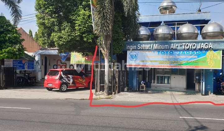 Business Space + Boarding House, Strategic Location on Jl. Di. Panjaitan, Banjarsari District
Specifications:
Land Area: 235 m²
Building Area: 300 m²
Boarding Rooms: 9
Bathrooms: 3
Electricity: 2200 Watt
Water: PDAM
SHM (Certificate)
Price: 1.9 Billion (Negotiable) Business Space + Boarding House, Strategic Location on Jl. Di. Panjaitan, Banjarsari District
Specifications:
Land Area: 235 m²
Building Area: 300 m²
Boarding Rooms: 9
Bathrooms: 3
Electricity: 2200 Watt
Water: PDAM
SHM (Certificate)
Price: 1.9 Billion (Negotiable)