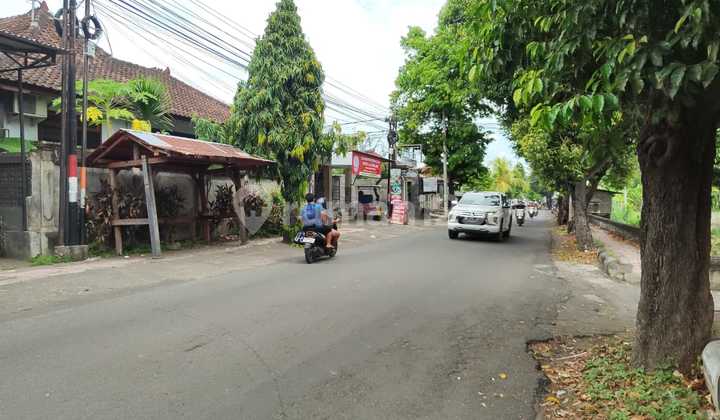 For Sale Land with Building Bonus on Laksamana Street, Baktiseraga Village, Buleleng Bali For Sale Land with Building Bonus on Laksamana Street, Baktiseraga Village, Buleleng Bali