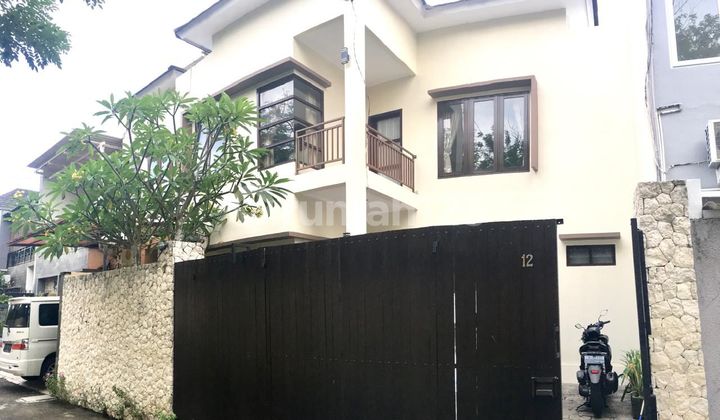 Di Jual Villa Private Fully Furnished Di Taman Mumbul, Nusa Dua Bali Di Jual Villa Private Fully Furnished Di Taman Mumbul, Nusa Dua Bali