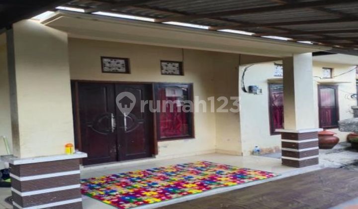 Affordable House Near Tabanan City Center
Located on Jl Gatot Subroto, Banjar Anyar Village, Kediri Subdistrict, Tabanan Regency, Bali Province
Specifications:
- Land Area: 108m²
- Building Area: 70m²
Legality: SHM
Selling Points:
- Near Alit Saputra Field
- Near the Hospital