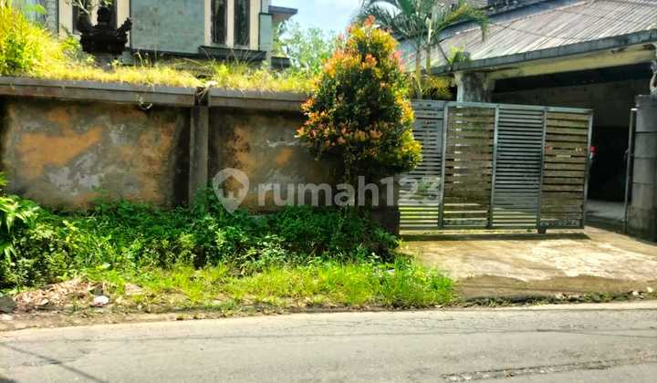 2-Storey House on Jl. Raya Taro Gianyar, Near Tourism Area