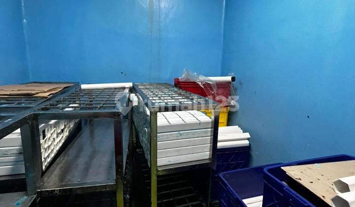 FOR SALE: RARE ACTIVE COSMETIC FACTORY!