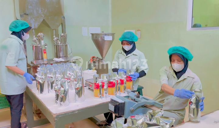 Selling Active Cosmetic Factory and Company. (Still Running Well/Complete Team) in Bekasi.