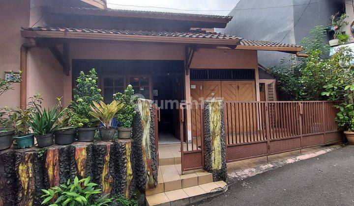 RUMAH DI PASAR REBO JAKARTA TIMUR DIBAWAH NJOP 1