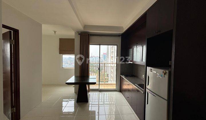 Disewakan Apartemen Mediterania Garden, Furnished 1