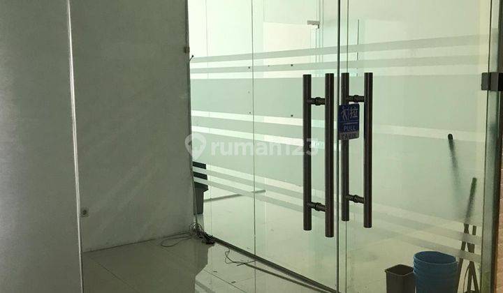 Disewakan Ruang Kantor di Soho Capital, Fitted Ukuran 137,7m2 1