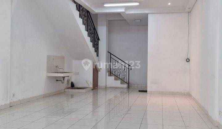 Disewakan Ruko Gsa, Jakarta Barat Unfurnished 1