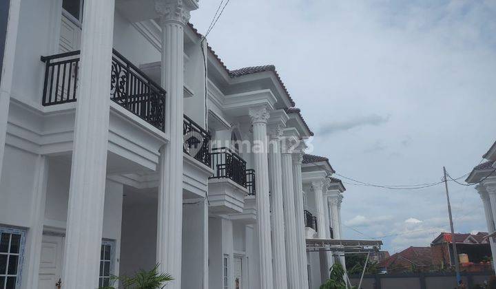 Rumah 2 lantai dekat LRT taman Mini Indonesia indah 2