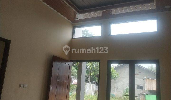 Rumah modern di Mekarsari depok dekat toko trubus 2