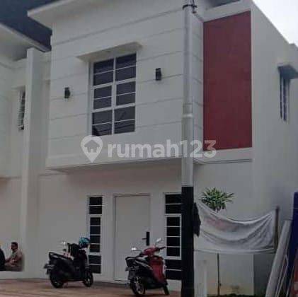 Rumah 2 lantai dekat Kampus mercubuana dan pasar kranggan 1