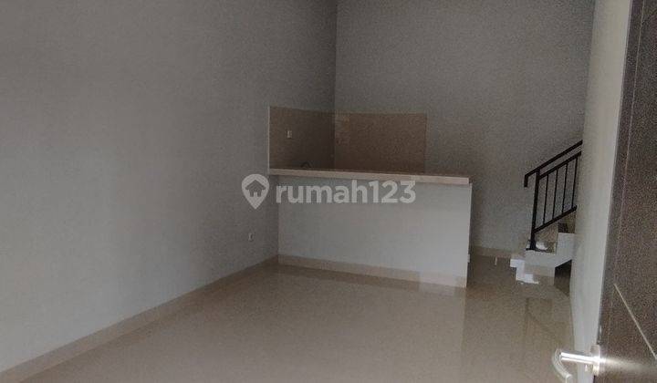 Rumah 2 Lantai dekat pasar Kranggan dan dekat gerbang tol 2