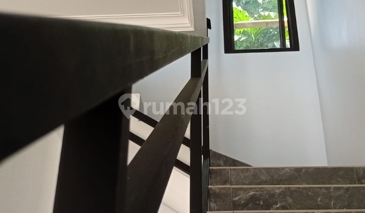 Rumah di Depok Cibubur Dekat Gerbang Tol Cimanggis DP 0%
