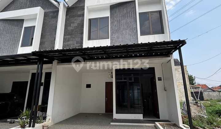 Rumah 2 Lantai Dekat Stasiun LRT Harjamukti dan Gerbang Tol