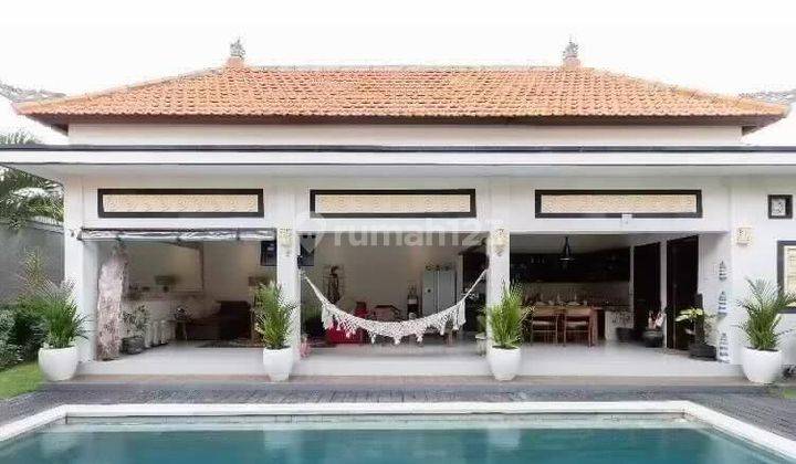 Spacious 3 Bedroom Villa for Yearly Rent in Umalas 2