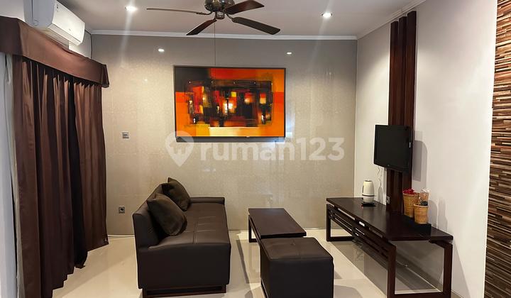 Rumah Cantik Modern 2 Kamar di Kerobokan Fully Furnished