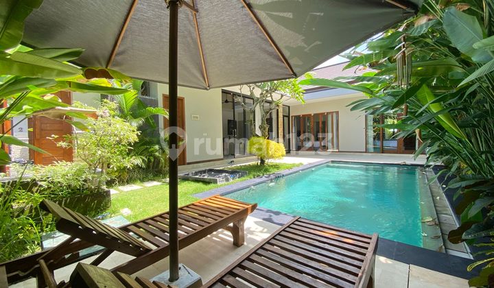 Villa Cantik 3 Bedrooms in Umalas with Garden and Private Pool Villa Cantik 3 Bedrooms in Umalas with Garden and Private Pool