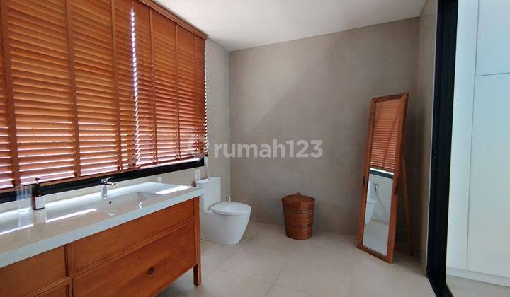 Leasehold Luxury 3 Bedrooms In Legian Kuta 2