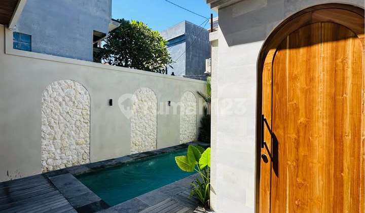 Villa Modern Baru 2 Kamar di Padang Sambian Dekat Seminyak Furnis 2