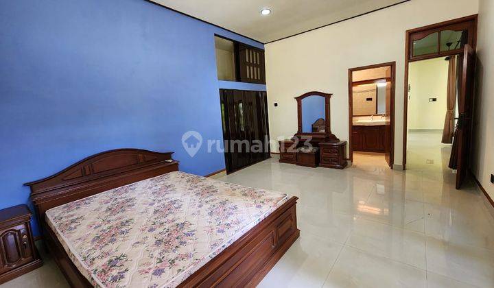 Leasehhold 10 Years 2 Bedrooms Villa At Kerobokan Kaja 375m2 Land 14