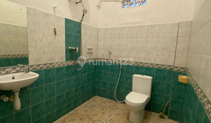 For Rent Local House At Petitenget Semi Furnished. 3