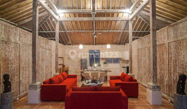 Monthly Rent 3 Bedrooms Villa At Petitenget Full Furnished. 3