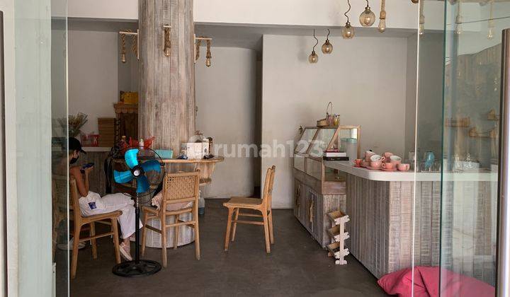 For Rent Restaurant At Seminyak semi Furnished  4