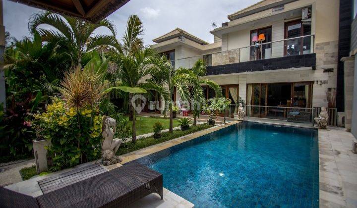 Leasehold 6 Bedrooms Villa + Staff Room At Mertanadi,kerobokan 1