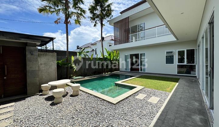 Villa Cantik 3 Bedrooms in Pererenan Only 4 Minutes to the Beach