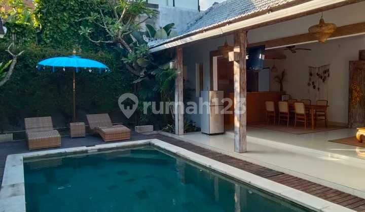 Villa Cantik 3 Kamar Tidur di Canggu Berawa dengan Private Pool
