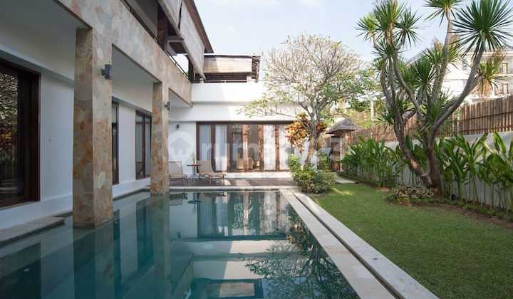 Luxury Newly Renovated 3 Bedroom Villa with Garden and Pool in Canggu Luxury Newly Renovated 3 Bedroom Villa with Garden and Pool in Canggu