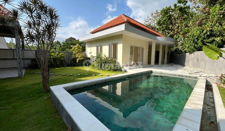 Brand New Villa 2 Bedrooms With Spacious Garden At Canggu Area 1