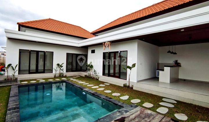 Brand New Villa For Rent 3 Bedrooms At Batu Belig Kerobokan  1