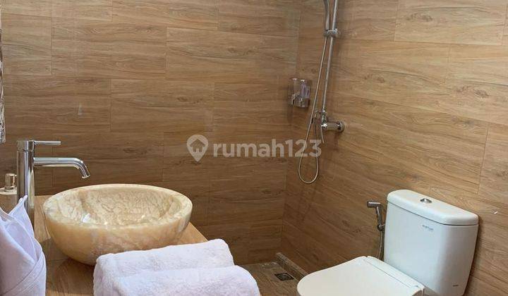 Rumah Kontrakan Bagus Furnished SHM Tibubeneng, Badung 2