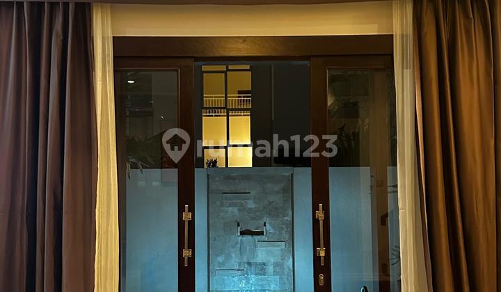 Beautiful Modern 2 Bedroom House in Kerobokan Fully Furnished 2