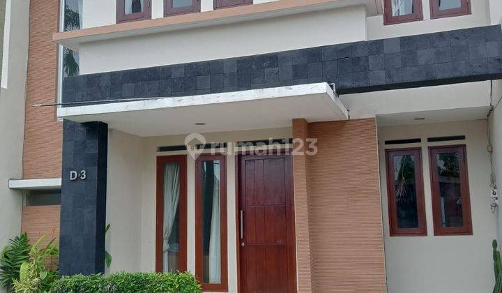 Yearly rental 3 Bedrooms House mininalist Full Furnished located in Resident one gate system at Kuta Bali 1