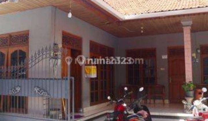 Kos Kosan 5 Kamar di Central Kuta Lokasi Strategis 1