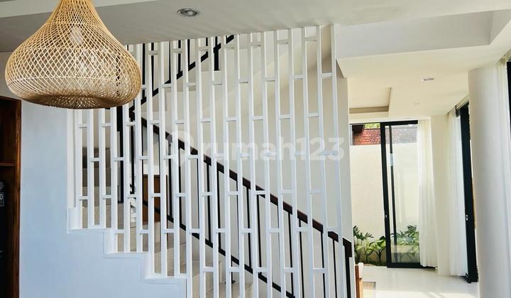 Villa Baru Dekat Ubud 2 Kamar Tidur dengan View Sawah dan Pool 2