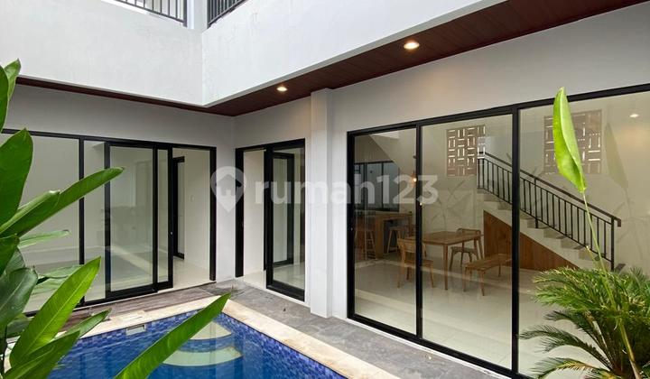 Villa Cantik Baru di Munggu 3 Kamar dengan Pool Semi Furnished
