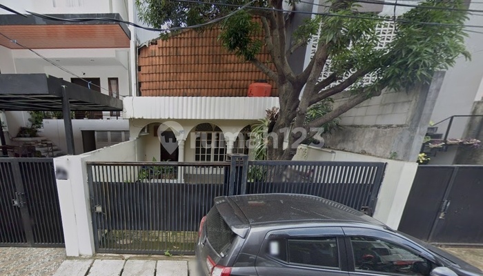 Dilelang, Rumah di Kebayoran Baru, Jakarta Selatan