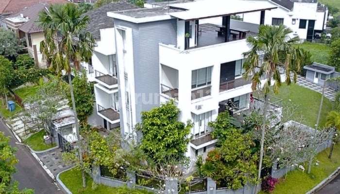 Dilelang, Rumah Mewah di Perum Sentul City, Bogor