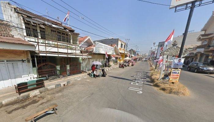 Dilelang, Rumah 2 Lantai di Desa Weru Lor, Cirebon 2