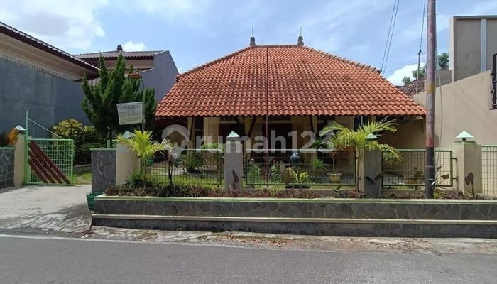 Dilelang, Rumah untuk Kosan di Banjarsari, Solo