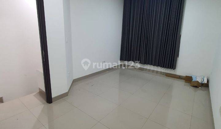 Disewakan, Rumah 3 Lantai Semi Funished di Cluster Arcadia PIK 2 2