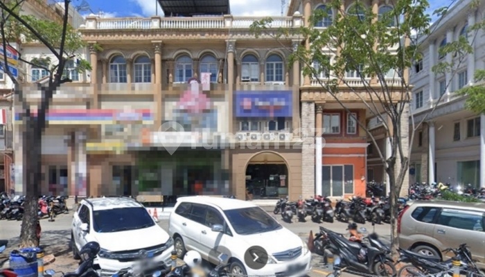 Auctioned, 3.5-Story Shophouse in PIK, Kapuk Muara, North Jakarta