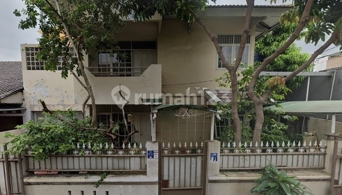 Dilelang, Rumah Hook 2 Lantai di Kota Bambu Selatan Dilelang, Rumah Hook 2 Lantai di Kota Bambu Selatan