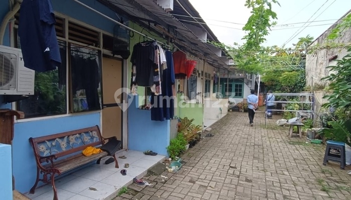 Auctioned, Rentals & Stalls in Jagakarsa, South Jakarta 2