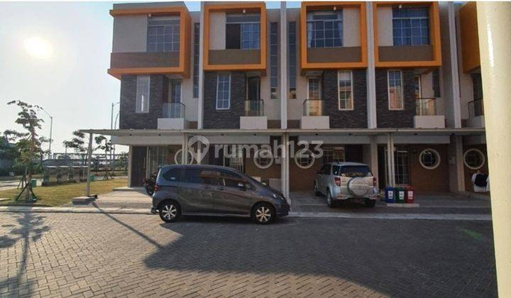 Disewakan, Rumah 3 Lantai Semi Funished di Cluster Arcadia PIK 2 1