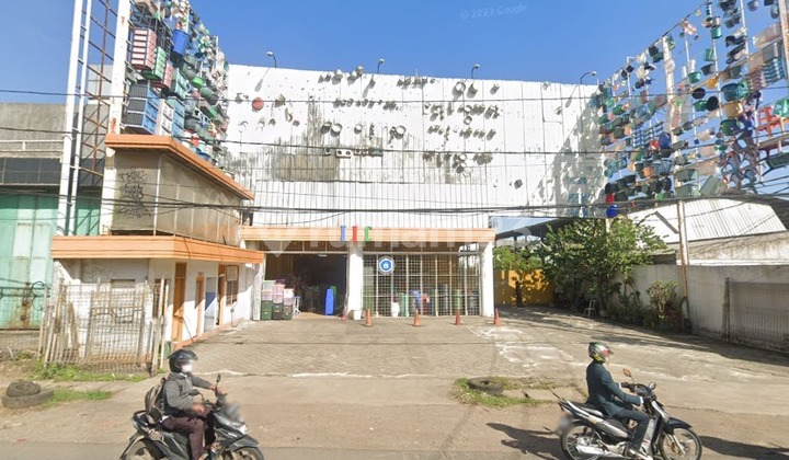 Dilelang, Gudang Pabrik di Jl. Raya Narogong, Bekasi