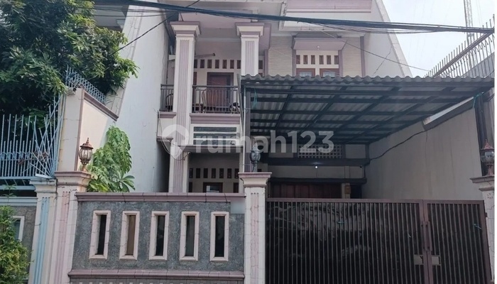 Dilelang, Rumah 2 Lantai di Utan Kayu, Jakarta Timur Dilelang, Rumah 2 Lantai di Utan Kayu, Jakarta Timur